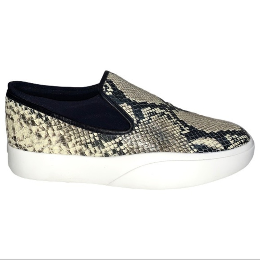Via Spiga sz7 gray & cream leather white sole shoe